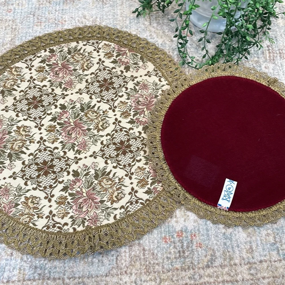 Vintage table toppers